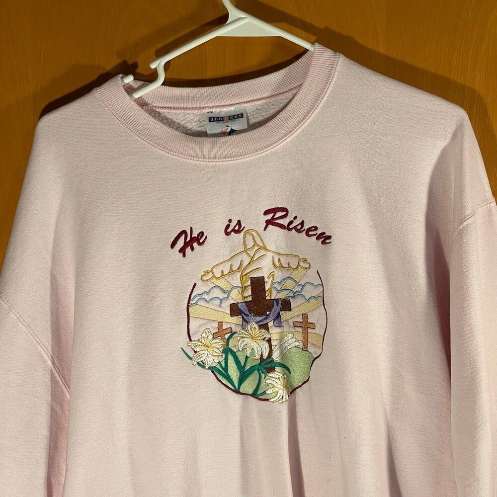 Vintage Jerzees He is Risen Jesus Christ Cross Sweater Sweatshirt Pink Medium - Picture 2 of 10